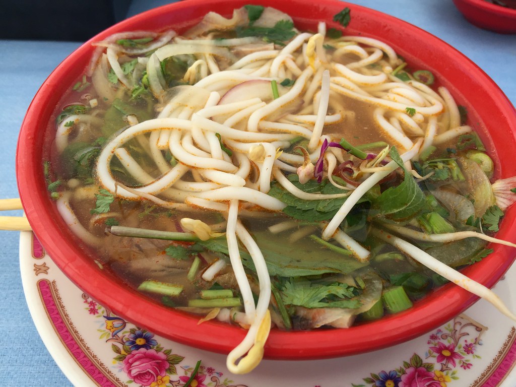 Tô bún riêu cua kiểu Việt Nam (ảnh minh họa)